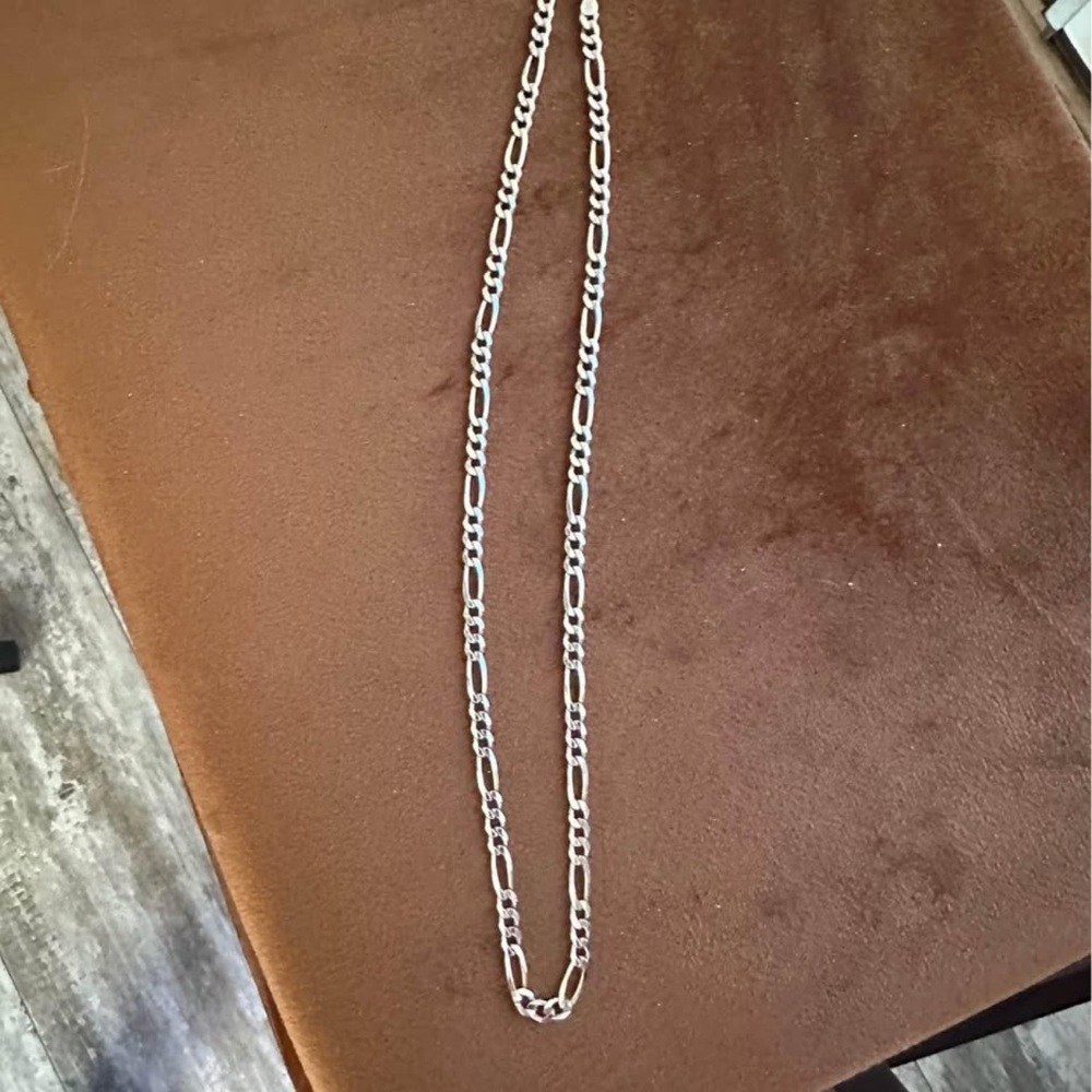 Elegant Silver Chain Necklace